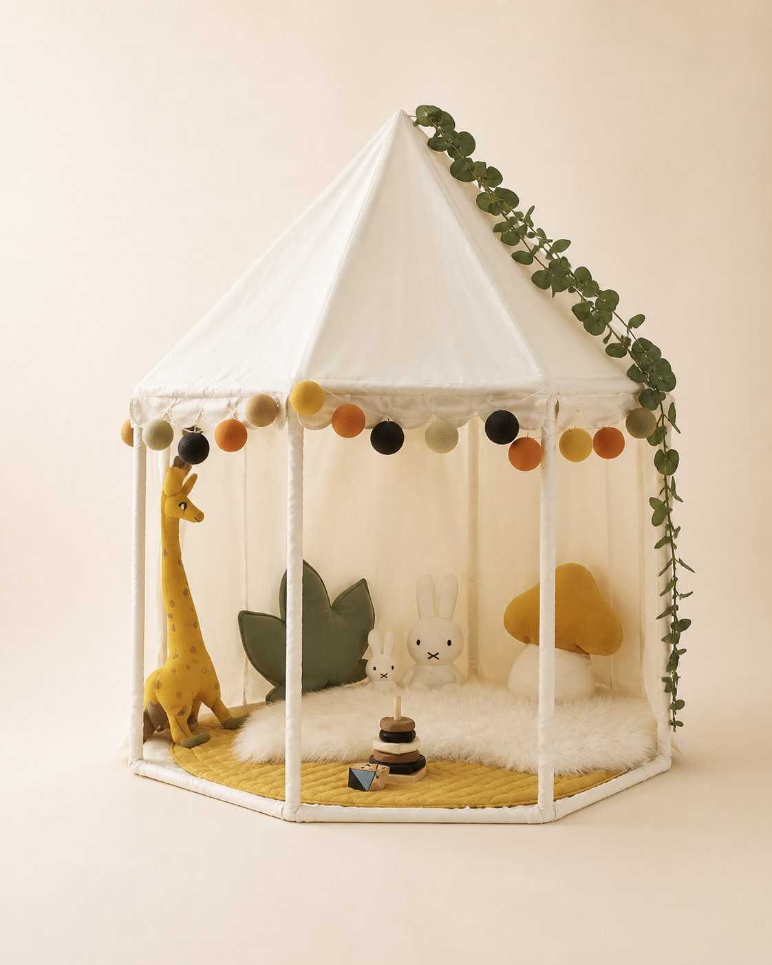 Alternate angle of the Nordic Round Reading Tent